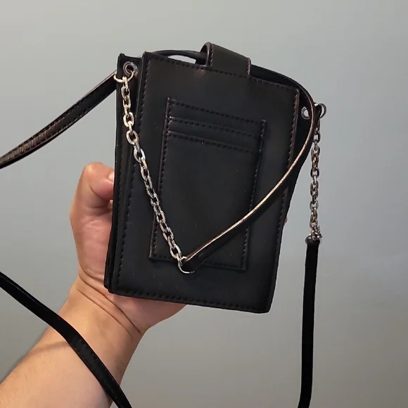 Nine West Black Crossbody Phone Pouch with Chain Strap - Picture 3 of 6